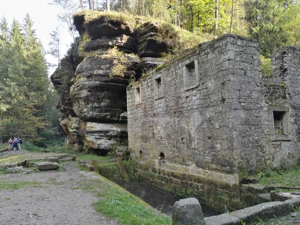 Hotel Pension U Loupežáku Jetřichovice Exterior foto